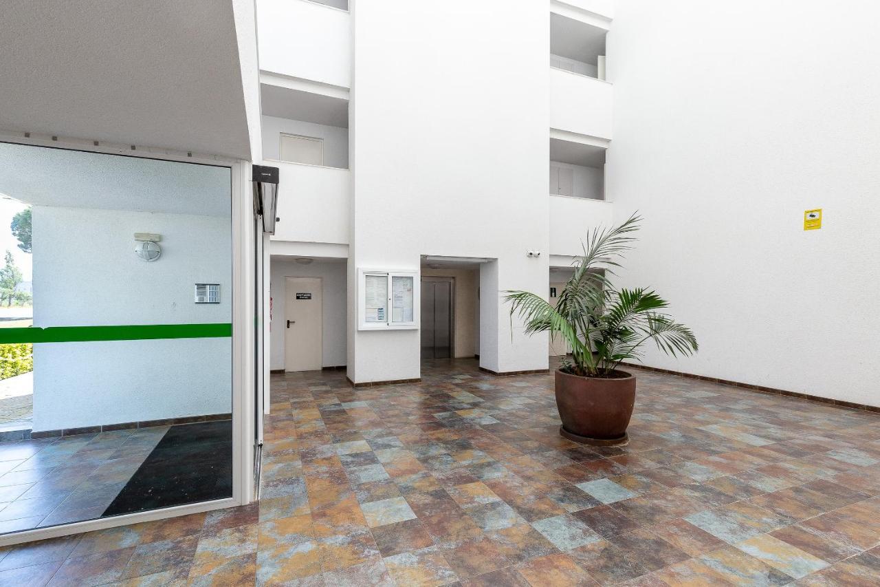 V017 - Porto Marina Apartment Roses Exterior photo